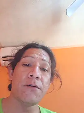 miicheele32 online show from October 18, 8:31 pm