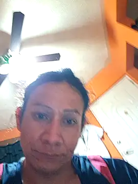 miicheele32 online show from October 23, 10:36 am