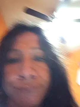 miicheele32 online show from November 1, 9:33 am