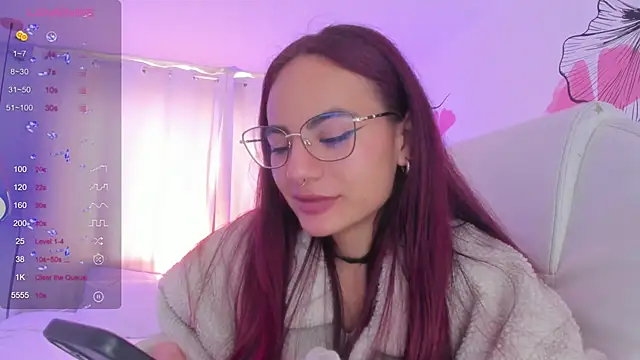 Snapshot of sophiecherry_ chatting on January 6, 9:11 pm sophiecherry online show from January 6, 9:11 pm