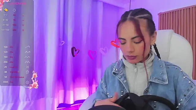 Snapshot of sophiecherry_ chatting on February 22, 5:55 am sophiecherry online show from February 22, 5:55 am