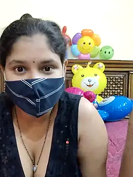 IND COUPLE1 online show from February 23, 7:49 pm