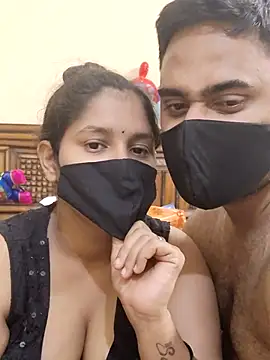 IND COUPLE1 online show from March 5, 7:27 pm