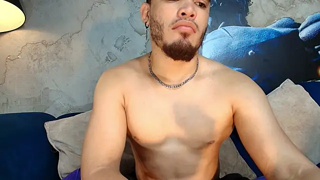 Snapshot of dante_fox_ chatting on October 18, 1:08 am dante fox online show from October 18, 1:08 am
