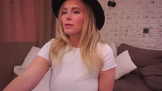 Charming Daphny online show from March 14, 8:53 am