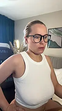 Charming Daphny online show from June 26, 5:45 am