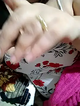 DALO3A85 online show from November 19, 9:04 pm