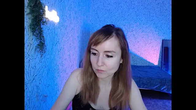 Athena Richards online show from December 3, 8:49 am