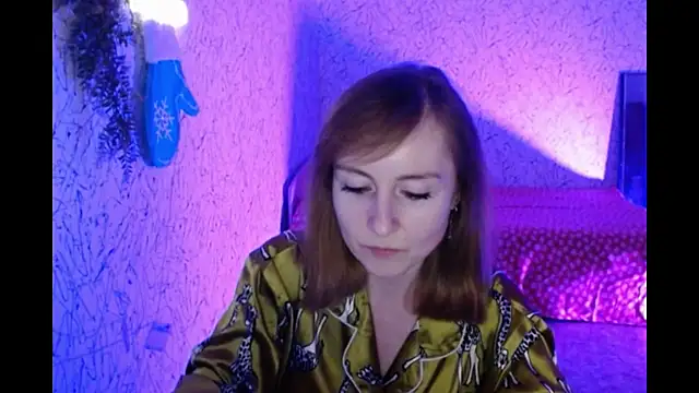 Athena Richards online show from February 14, 3:15 pm