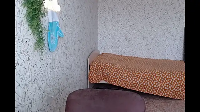 Athena Richards online show from February 19, 9:39 am