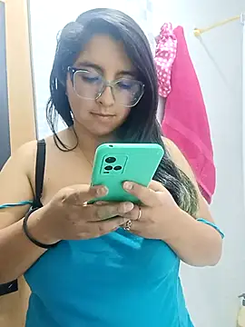 Snapshot of _Angelinaandrade_ chatting on November 21, 1:04 am Angelinaandrade online show from November 21, 1:04 am