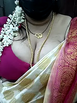 Snapshot of ashikaa_r chatting on December 30, 6:16 pm ashikaa r online show from December 30, 6:16 pm