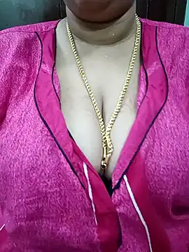 Snapshot of ashikaa_r chatting on January 27, 9:55 pm ashikaa r online show from January 27, 9:55 pm