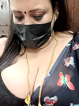 Snapshot of ashikaa_r chatting on February 21, 5:09 pm ashikaa r online show from February 21, 5:09 pm