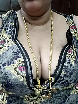 Snapshot of ashikaa_r chatting on March 20, 9:35 pm ashikaa r online show from March 20, 9:35 pm