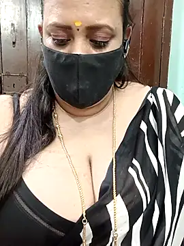 Snapshot of ashikaa_r chatting on November 18, 6:56 pm ashikaa r online show from November 18, 6:56 pm