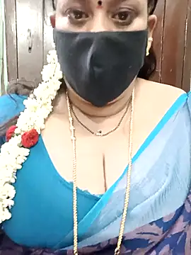 Snapshot of ashikaa_r chatting on November 29, 6:44 pm ashikaa r online show from November 29, 6:44 pm