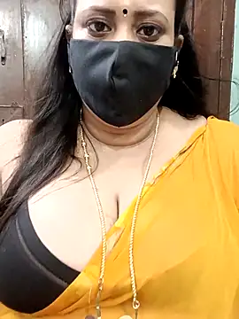 Snapshot of ashikaa_r chatting on December 4, 6:27 pm ashikaa r online show from December 4, 6:27 pm