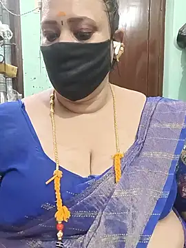Snapshot of ashikaa_r chatting on August 4, 5:59 pm ashikaa r online show from August 4, 5:59 pm