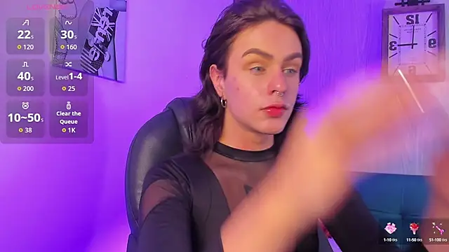 miah connor online show from September 24, 8:01 pm