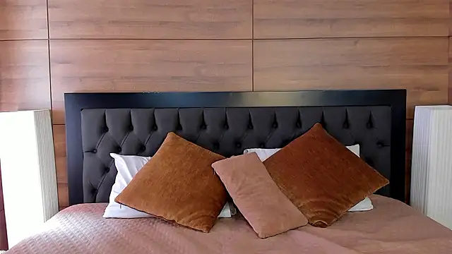 miah connor online show from March 17, 7:28 pm