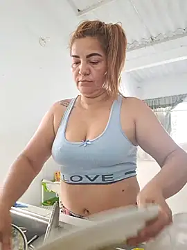 Snapshot of mirand_zackyx chatting on March 17, 4:01 pm mirand zackyx online show from March 17, 4:01 pm