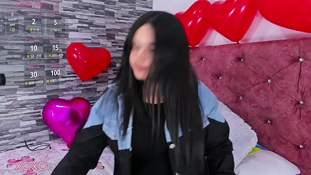 Snapshot of skyhotgirll chatting on February 14, 8:15 pm skyhotgirll online show from February 14, 8:15 pm