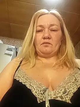 HelenaGlossX online show from December 13, 1:15 am