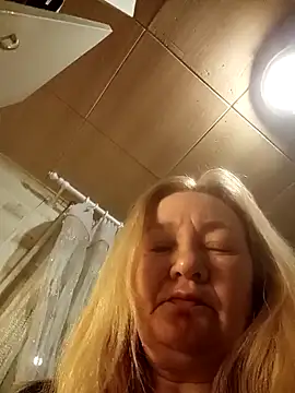 HelenaGlossX online show from December 20, 1:36 am