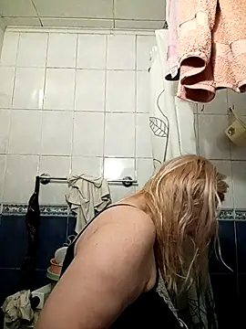 HelenaGlossX online show from February 20, 1:25 am