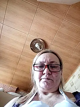 HelenaGlossX online show from March 7, 8:02 am