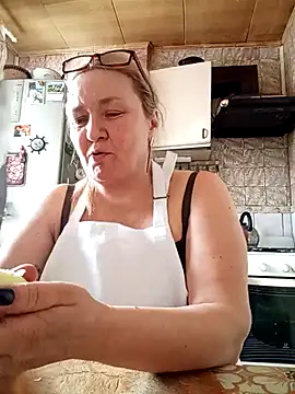 HelenaGlossX online show from March 19, 7:51 am