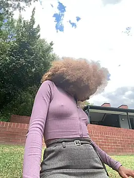 Snapshot of Dime-__ chatting on February 27, 11:31 am Dime- online show from February 27, 11:31 am