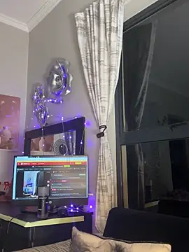 Snapshot of Dime-__ chatting on October 3, 1:13 am Dime- online show from October 3, 1:13 am