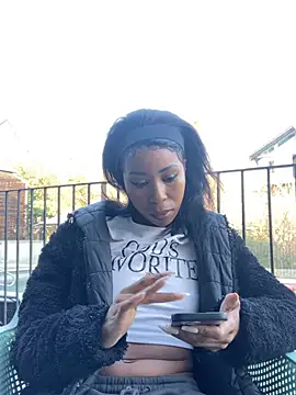 Snapshot of Dime-__ chatting on June 30, 1:45 pm Dime- online show from June 30, 1:45 pm