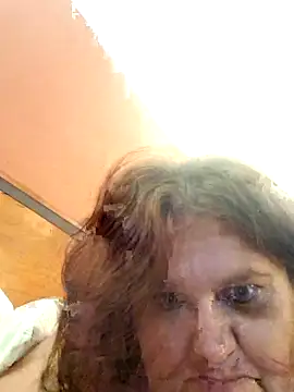 Snapshot of mcv131985 chatting on October 1, 6:58 pm mcv131985 online show from October 1, 6:58 pm