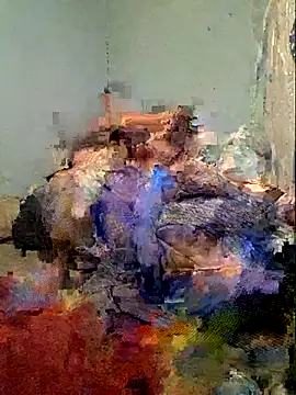 Snapshot of mcv131985 chatting on February 28, 7:09 am mcv131985 online show from February 28, 7:09 am