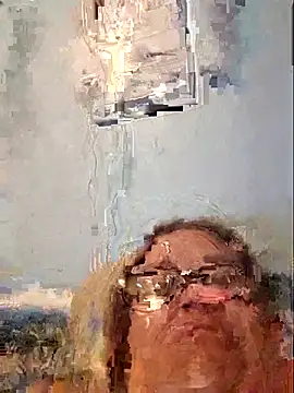 Snapshot of mcv131985 chatting on March 11, 9:37 am mcv131985 online show from March 11, 9:37 am