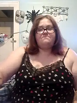 Snapshot of mcv131985 chatting on April 15, 6:26 pm mcv131985 online show from April 15, 6:26 pm
