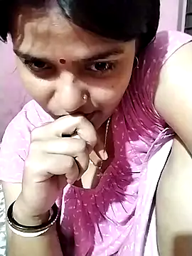 Snapshot of Hot_Pakhi chatting on December 21, 5:58 am Hot Pakhi online show from December 21, 5:58 am