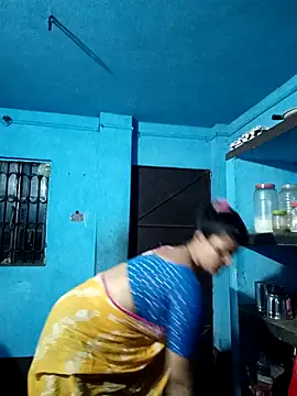 Snapshot of Hot_Pakhi chatting on February 11, 4:24 pm Hot Pakhi online show from February 11, 4:24 pm