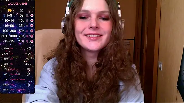 Snapshot of Jenna_Sativa chatting on October 12, 4:06 pm Jenna Sativa online show from October 12, 4:06 pm