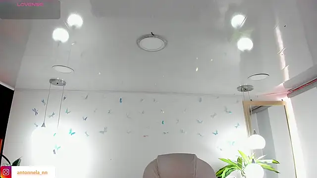  Antonnela  online show from February 22, 2:37 pm