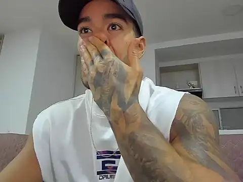 Alexander Martines online show from July 9, 12:26 am