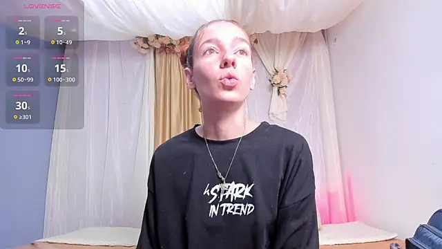 salomee star  online show from February 16, 6:59 pm