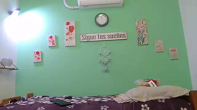 alisontitsmilk19 online show from September 20, 1:50 am