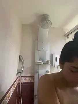 Charlotte cute18 online show from December 14, 11:23 pm