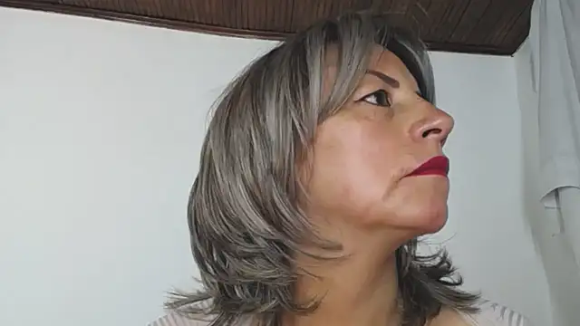 Snapshot of Maturegirl chatting on October 24, 8:27 pm Maturegirl online show from October 24, 8:27 pm