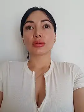 Snapshot of _monicab chatting on January 18, 3:59 pm monicab online show from January 18, 3:59 pm