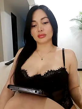 Snapshot of _monicab chatting on February 27, 2:53 am monicab online show from February 27, 2:53 am